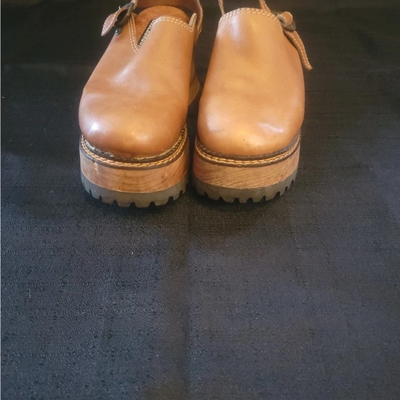Rare vintage London Underground Tan Leather Platform Clogs - Picture 2 of 8